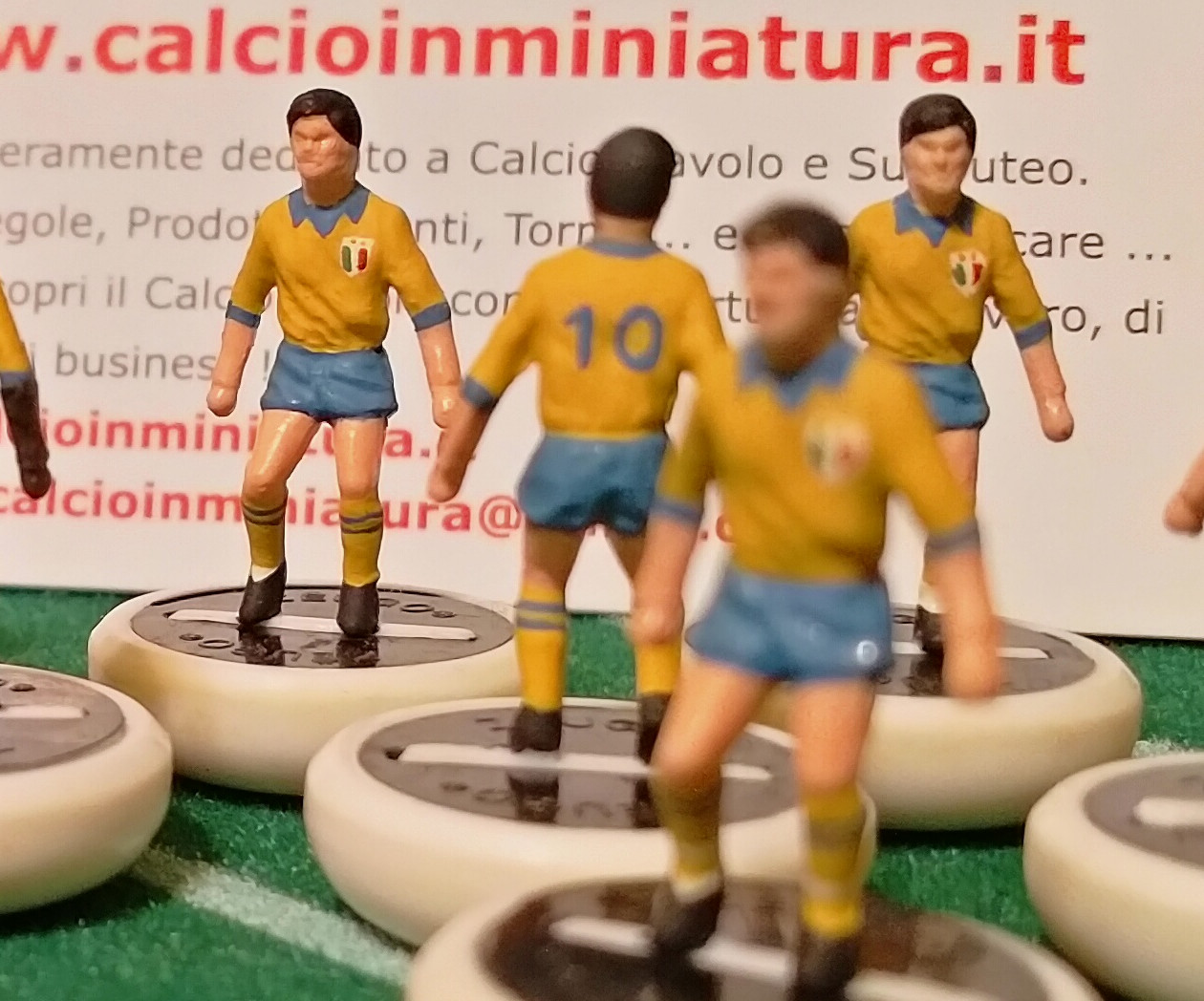 Juventus maglia gialla Squadra Zeugo dipinta a mano