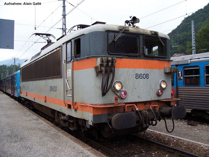 LOCOMOTORE BB 8608 SNCF